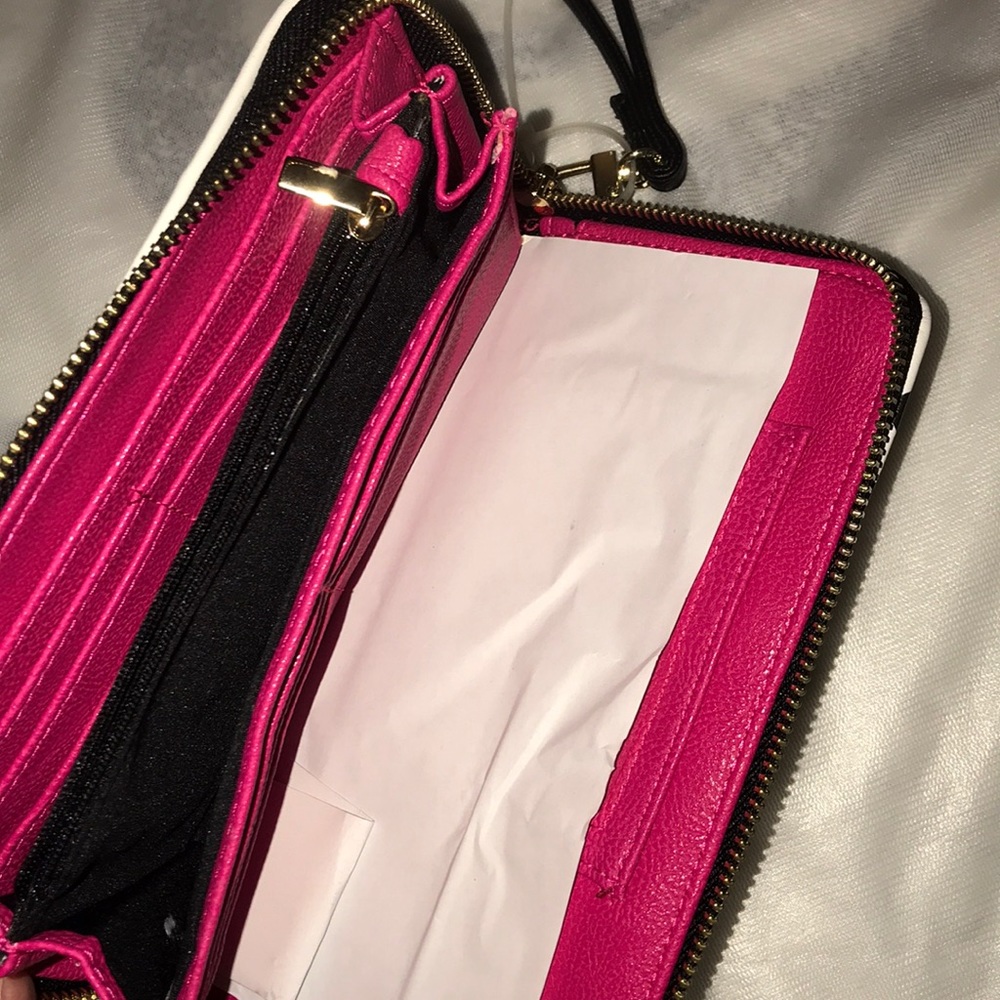 Wallet - Picture 4 of 6